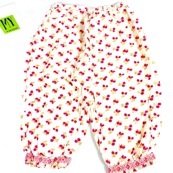 Corneloki Girls 5/6 White Floral Cotton Pants with Ruffle Hem - Picture 2 of 10